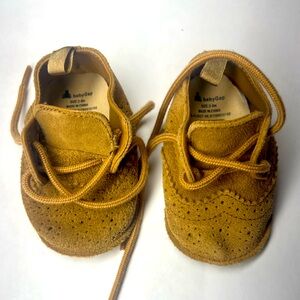 Baby GAP - Suede Brogue Shoes